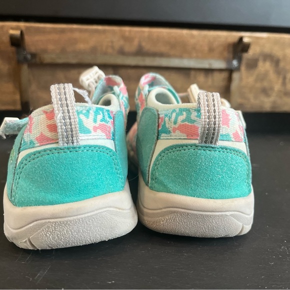 Kids' Multi-Color Outdoor Sandals - Picture 3 of 7